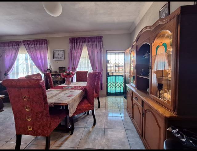 2 BEDROOM FLAT FOR SALE IN BERGSIG